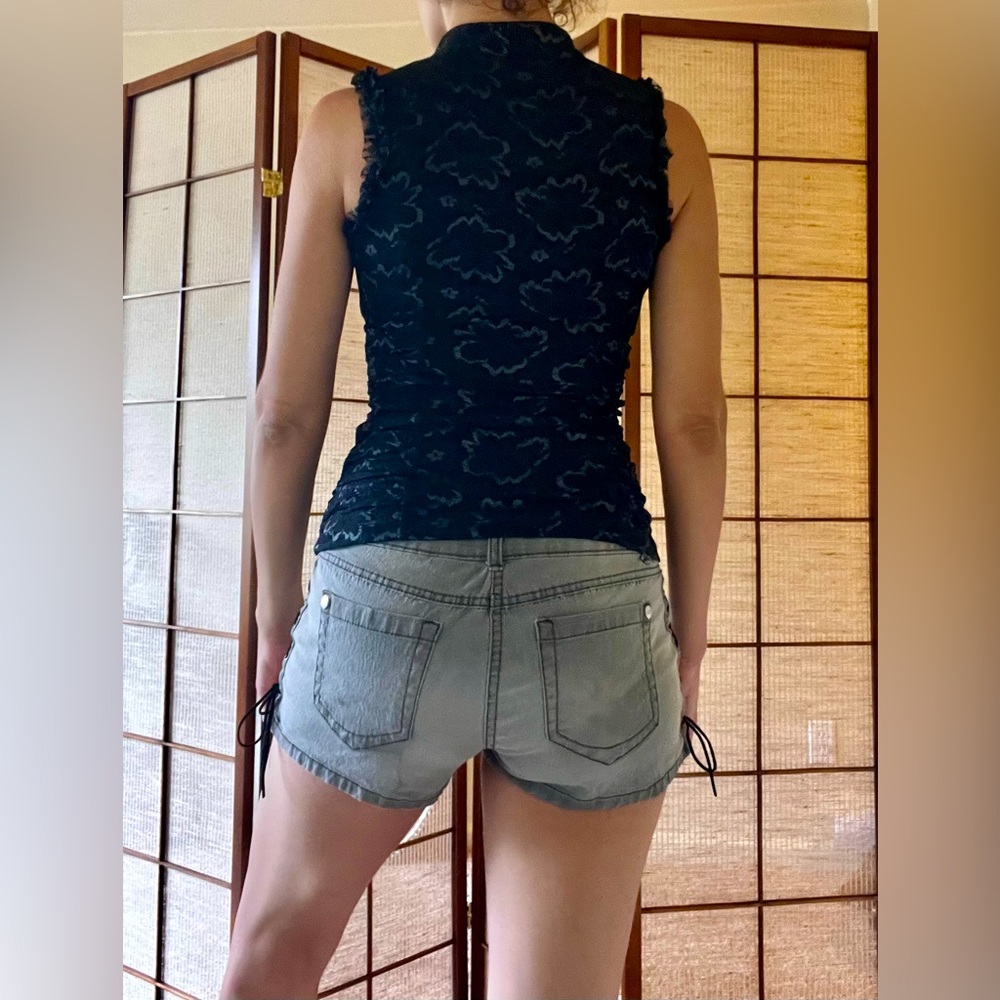 Xoxo y2k vintage black lace open front mandarin collar ruched tank top - Picture 4 of 8